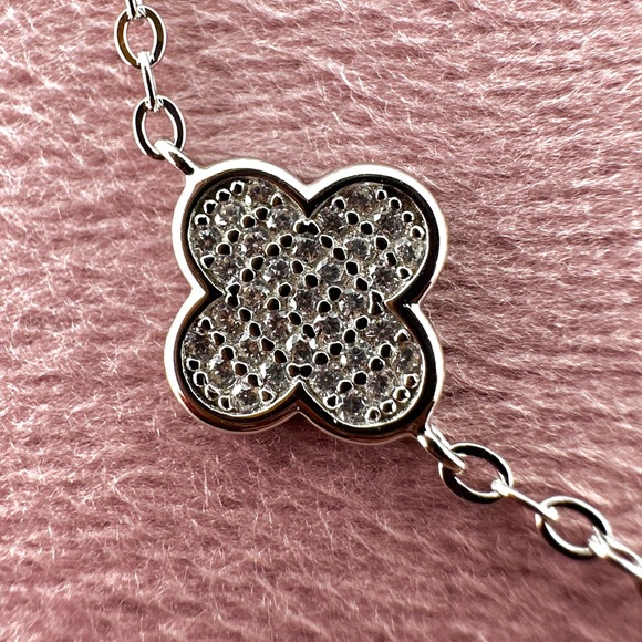 925 Solid Sterling Silver Luxury Black Onyx Clover Bracelet - Picture 2 of 8